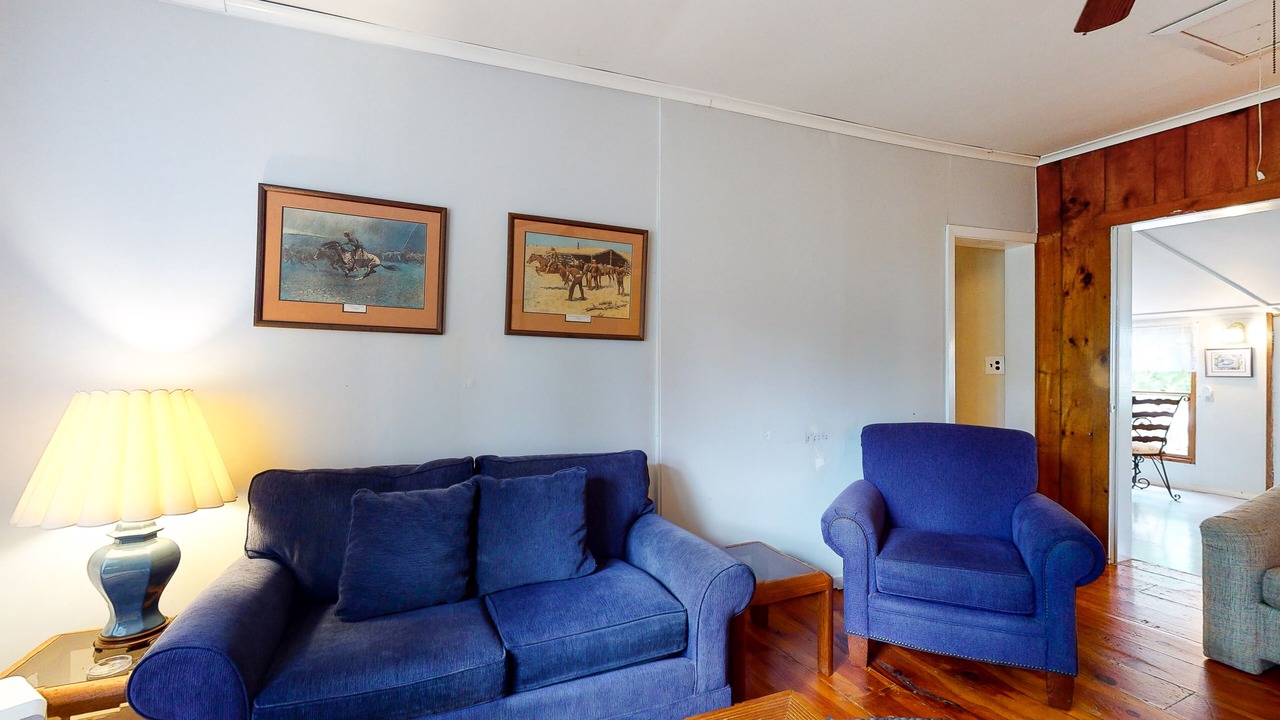 Photo of Livingroom in Poultney