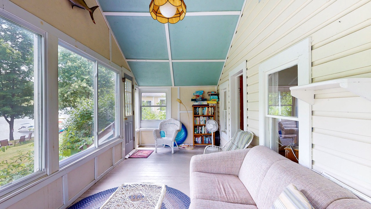 Photo of Livingroom in Poultney