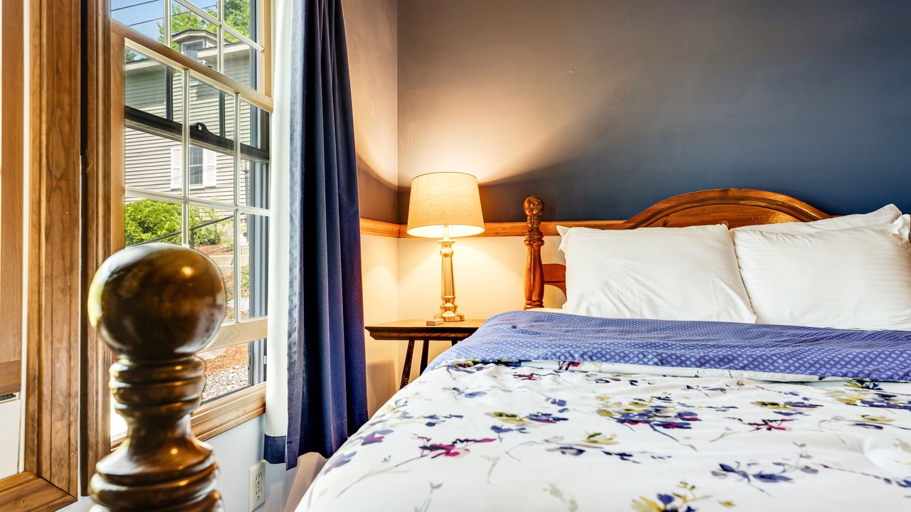 Photo of Bedroom in Bomoseen