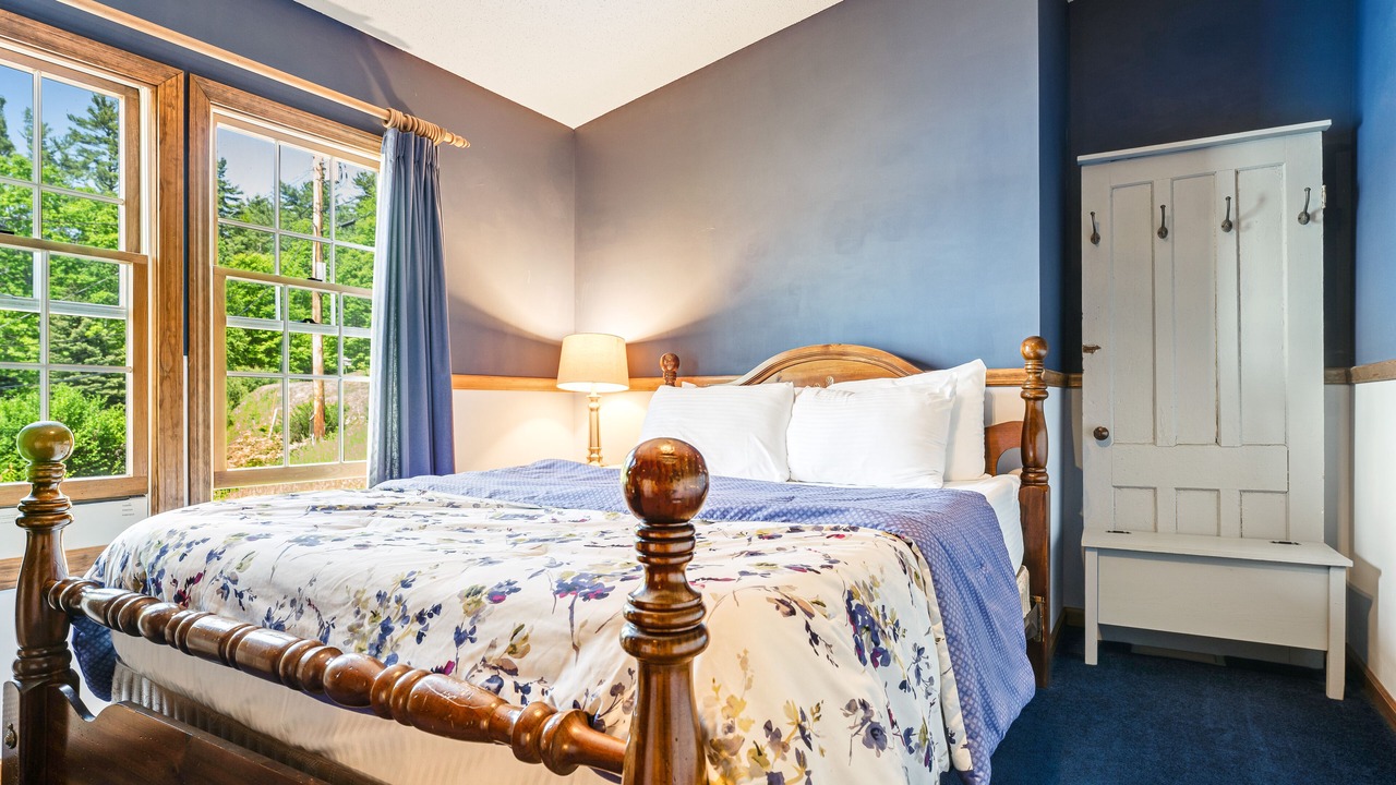 Photo of Bedroom in Bomoseen