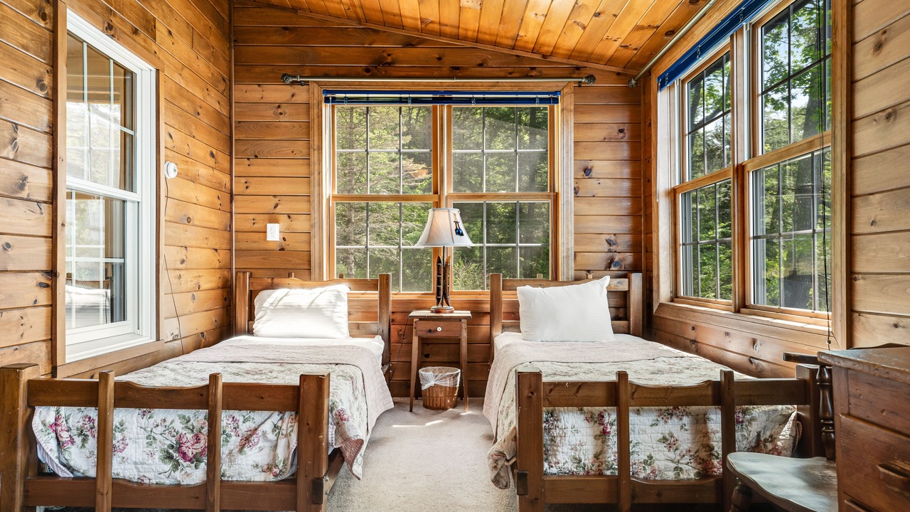 Photo of Bedroom in Bomoseen