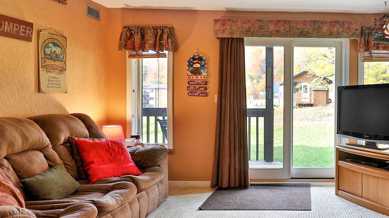 Photo of Livingroom in Ludlow