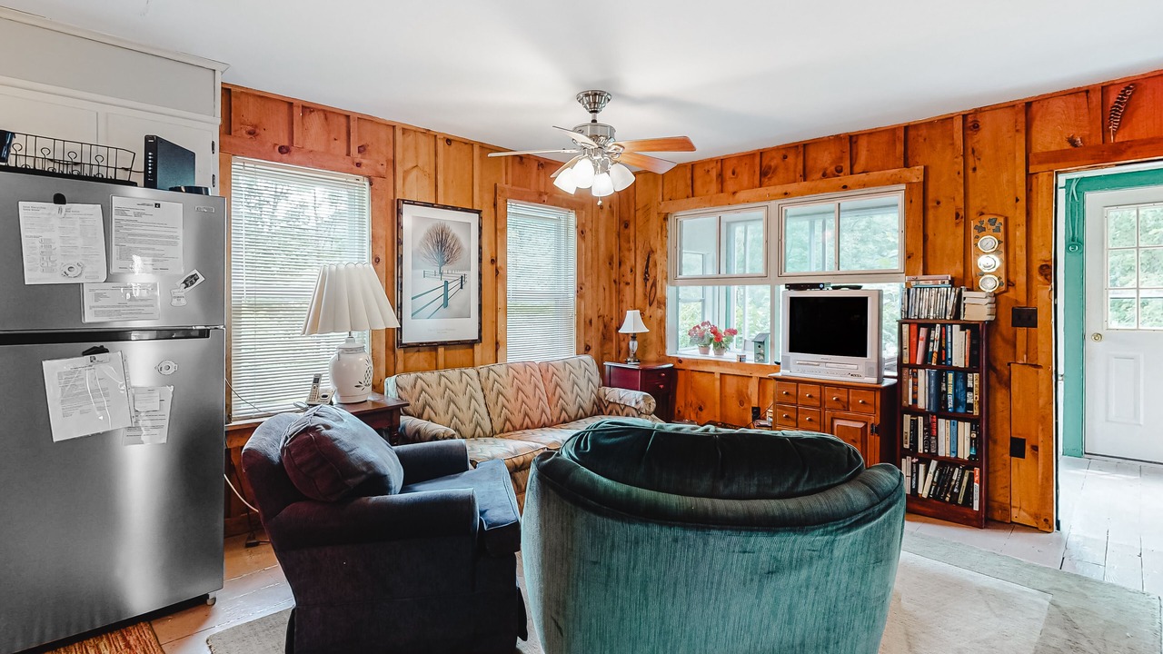 Photo of Livingroom in Poultney