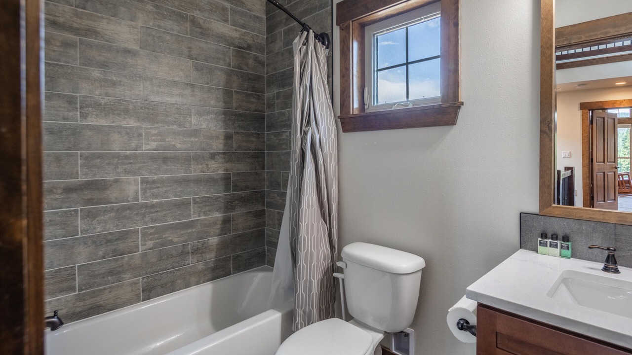 Photo of Bathroom in Cle Elum