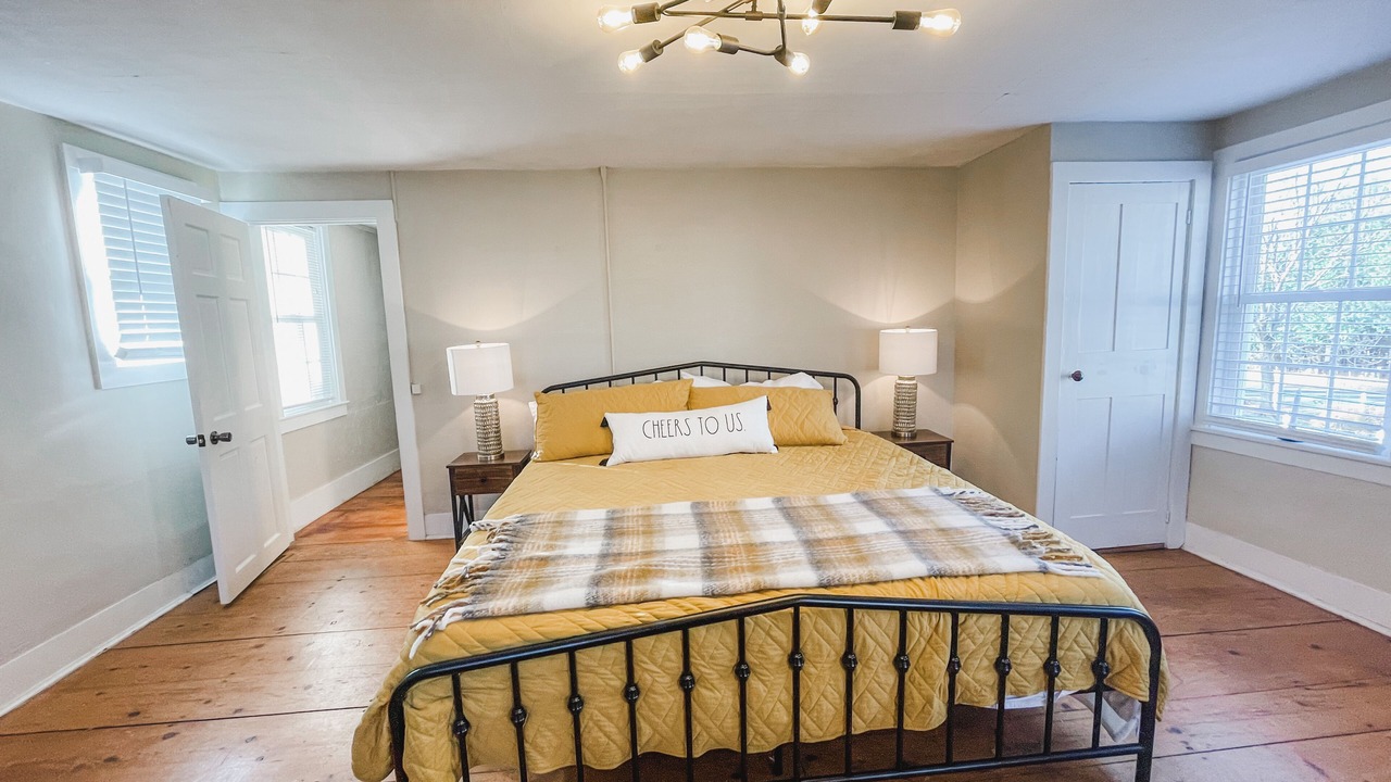Photo of Bedroom in Perkinsville