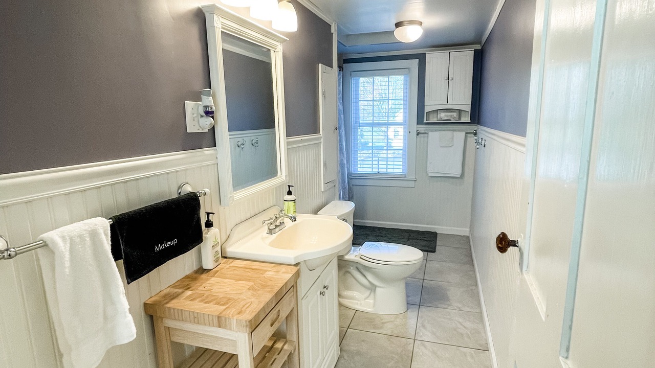 Photo of Bathroom in Perkinsville