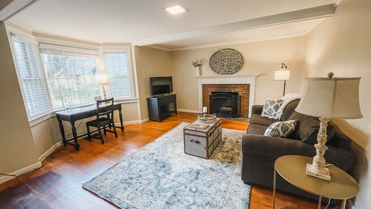 Photo of Livingroom in Perkinsville