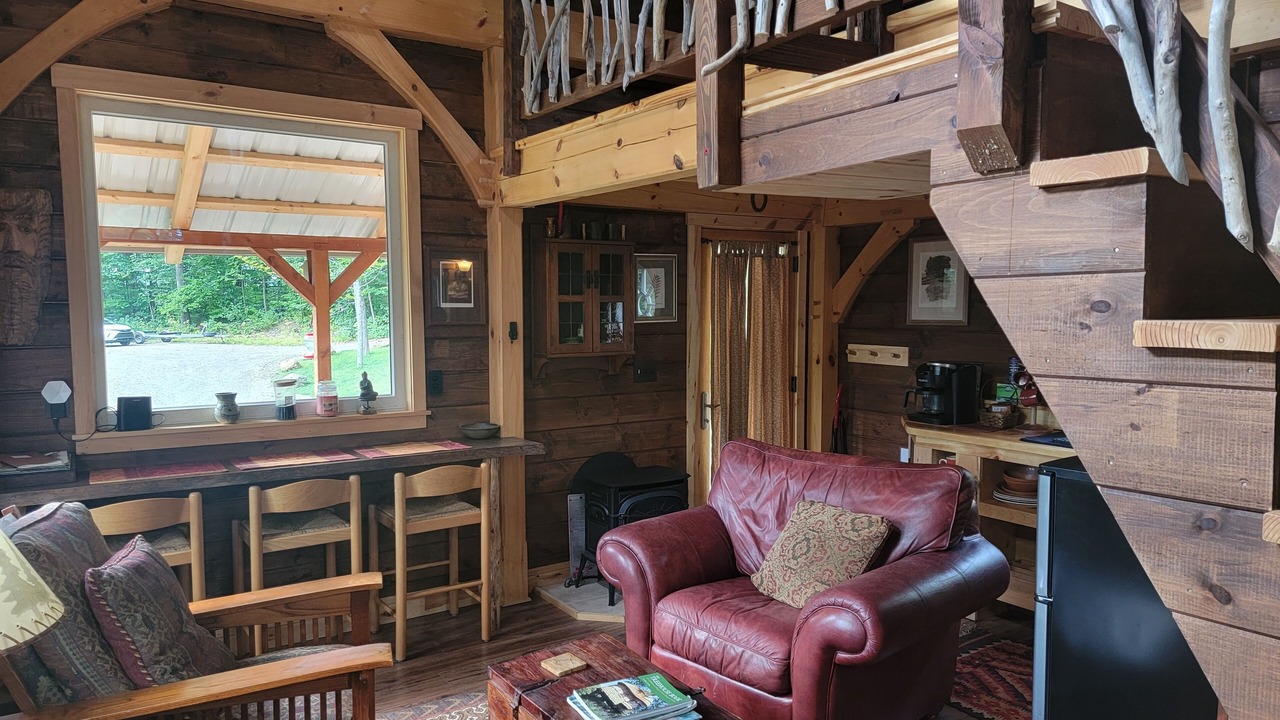 Photo of Livingroom in Munsonville
