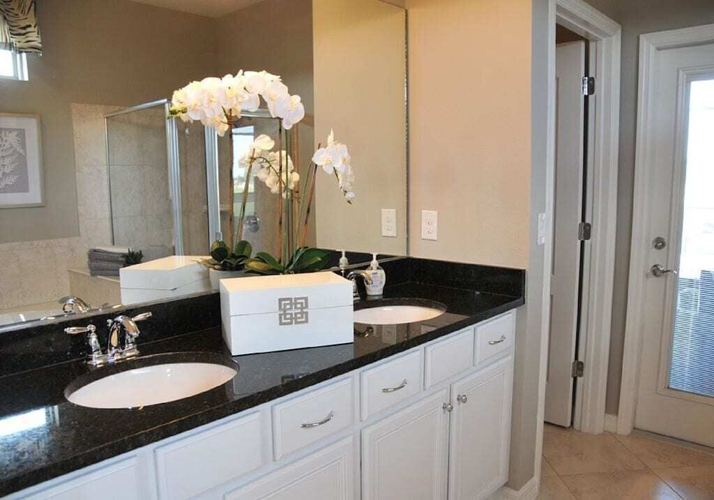 Photo of Bathroom in Four Corners