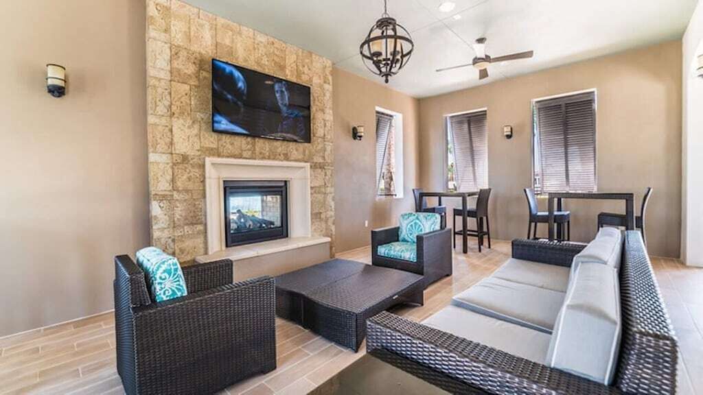Photo of Livingroom in Four Corners