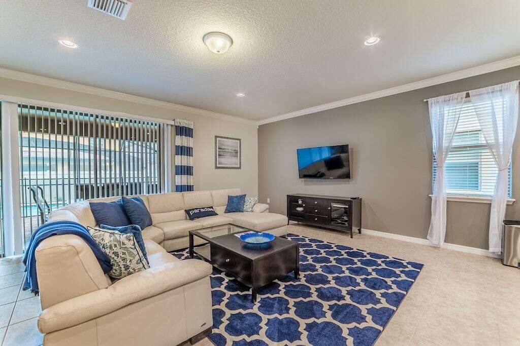 Photo of Livingroom in Four Corners