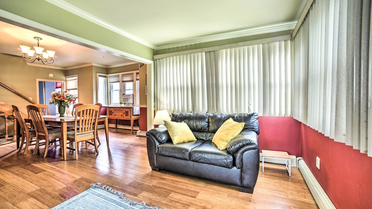 Photo of Livingroom in Latham