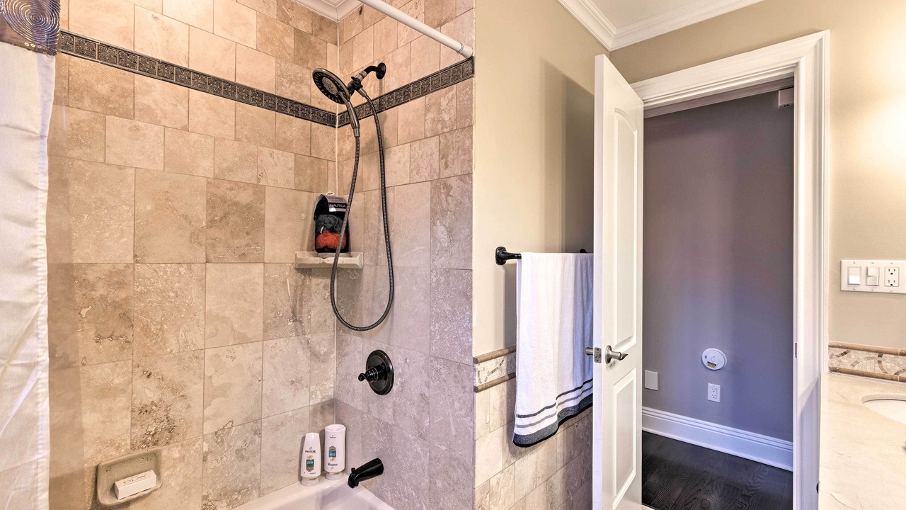 Photo of Bathroom in Glen Cove