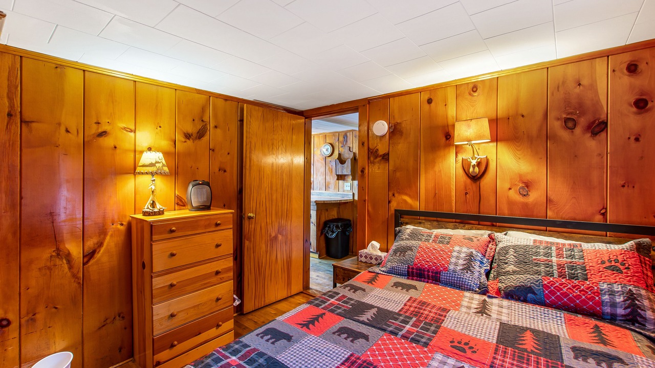 Photo of Bedroom in Pittsburg