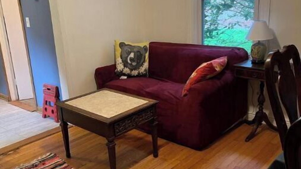 Photo of Livingroom in Hillside