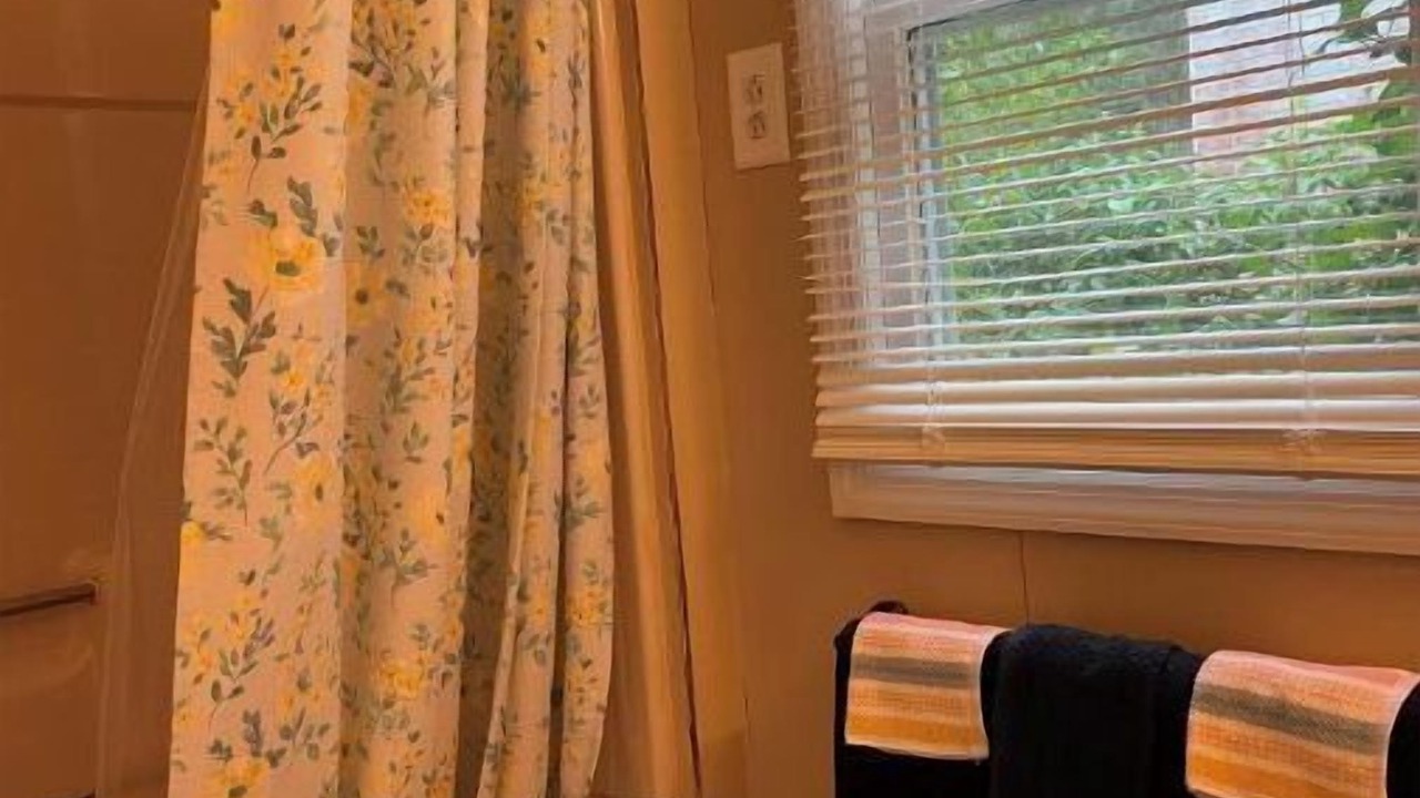 Photo of Bathroom in Hillside