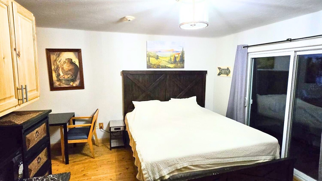 Photo of Bedroom in Winnisquam