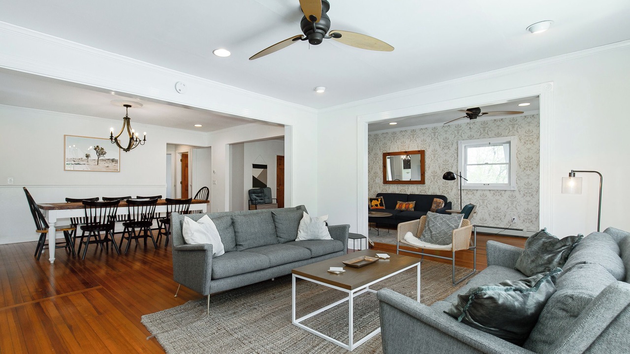 Photo of Livingroom in Saugerties