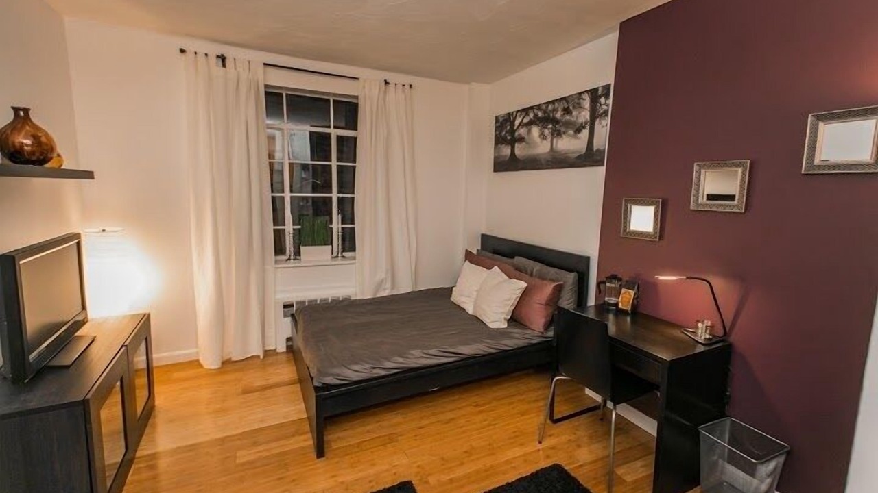 Photo of Bedroom in Chinatown