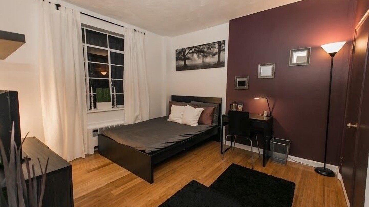 Photo of Bedroom in Chinatown