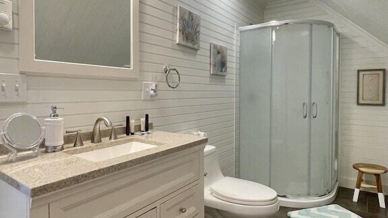 Photo of Bathroom in East Boothbay