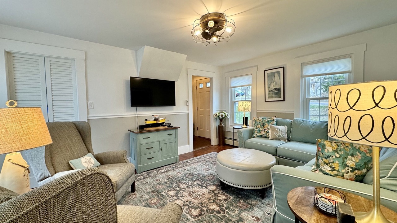 Photo of Livingroom in East Boothbay