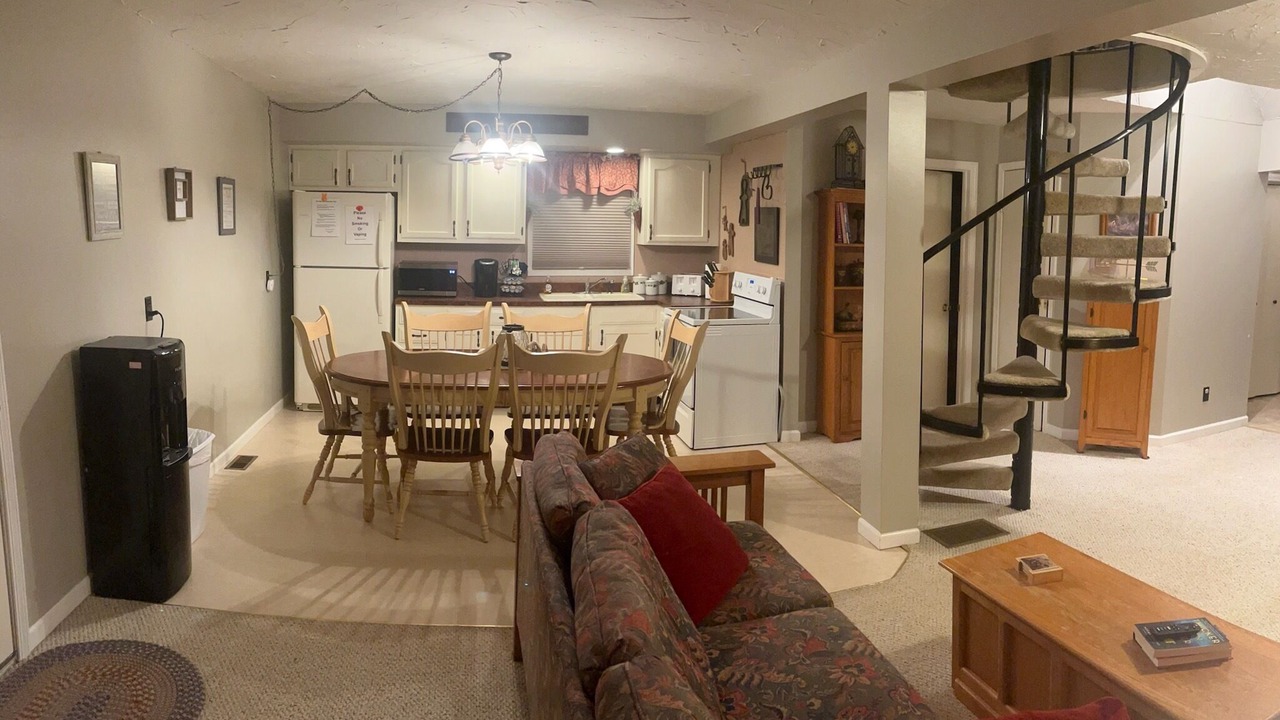 Photo of Livingroom in Swain