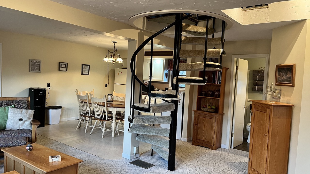 Photo of Livingroom in Swain