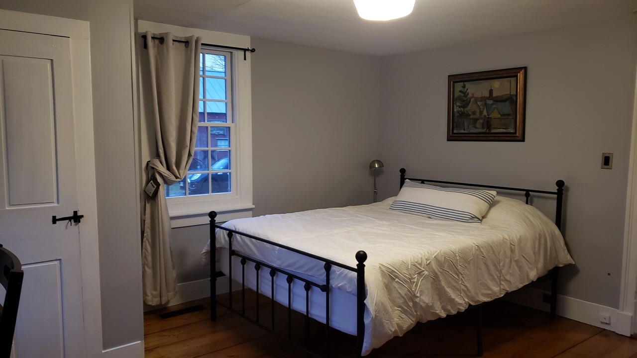 Photo of Bedroom in Heath