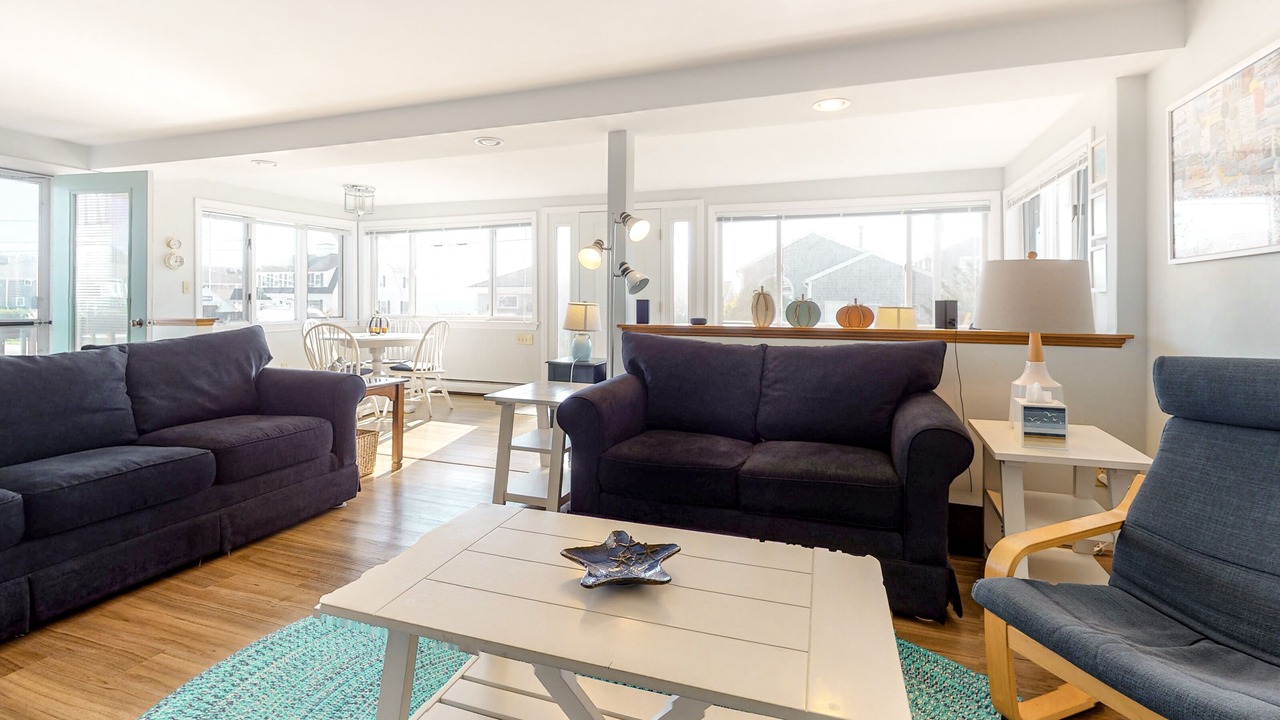 Photo of Livingroom in Hyannis