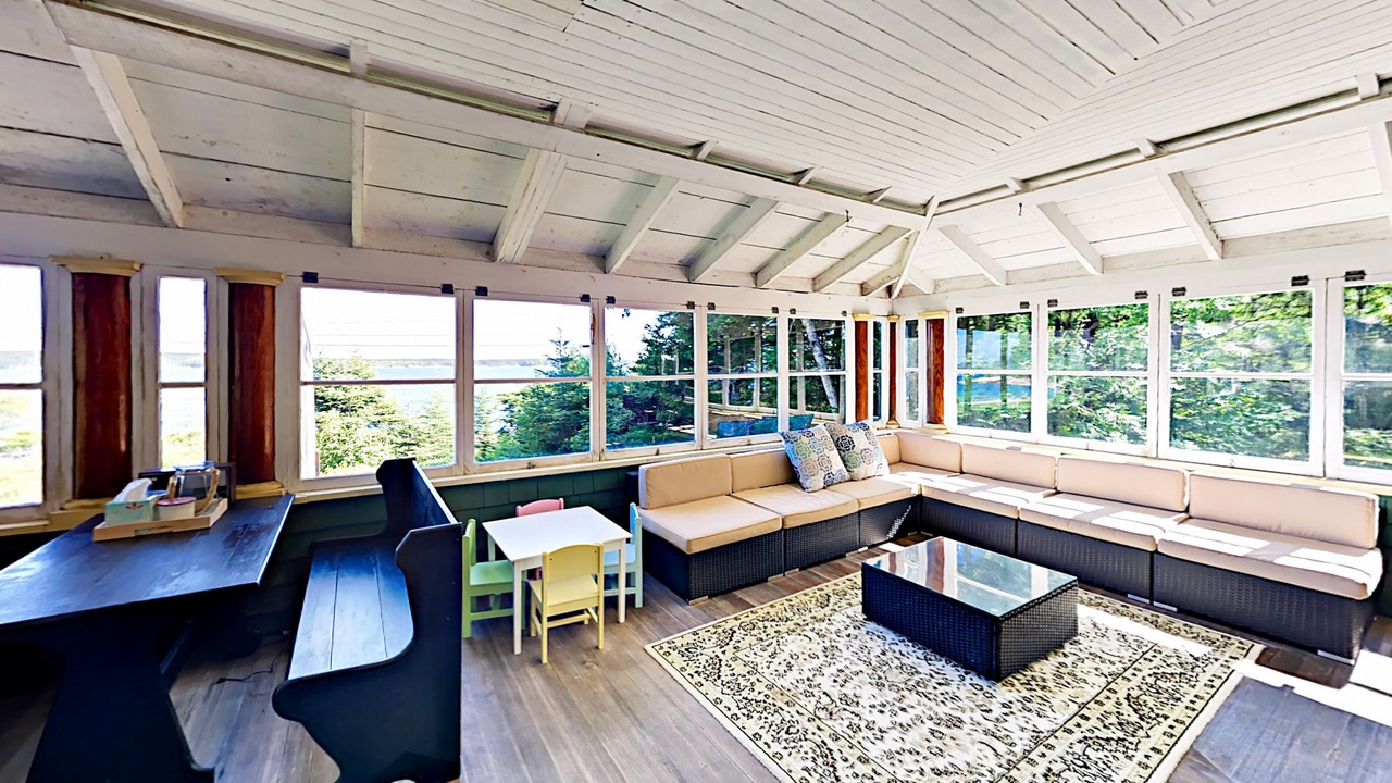 Photo of Livingroom in Friendship