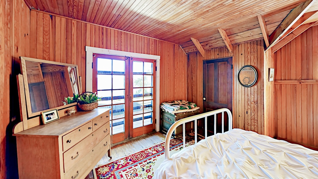 Photo of Bedroom in Friendship