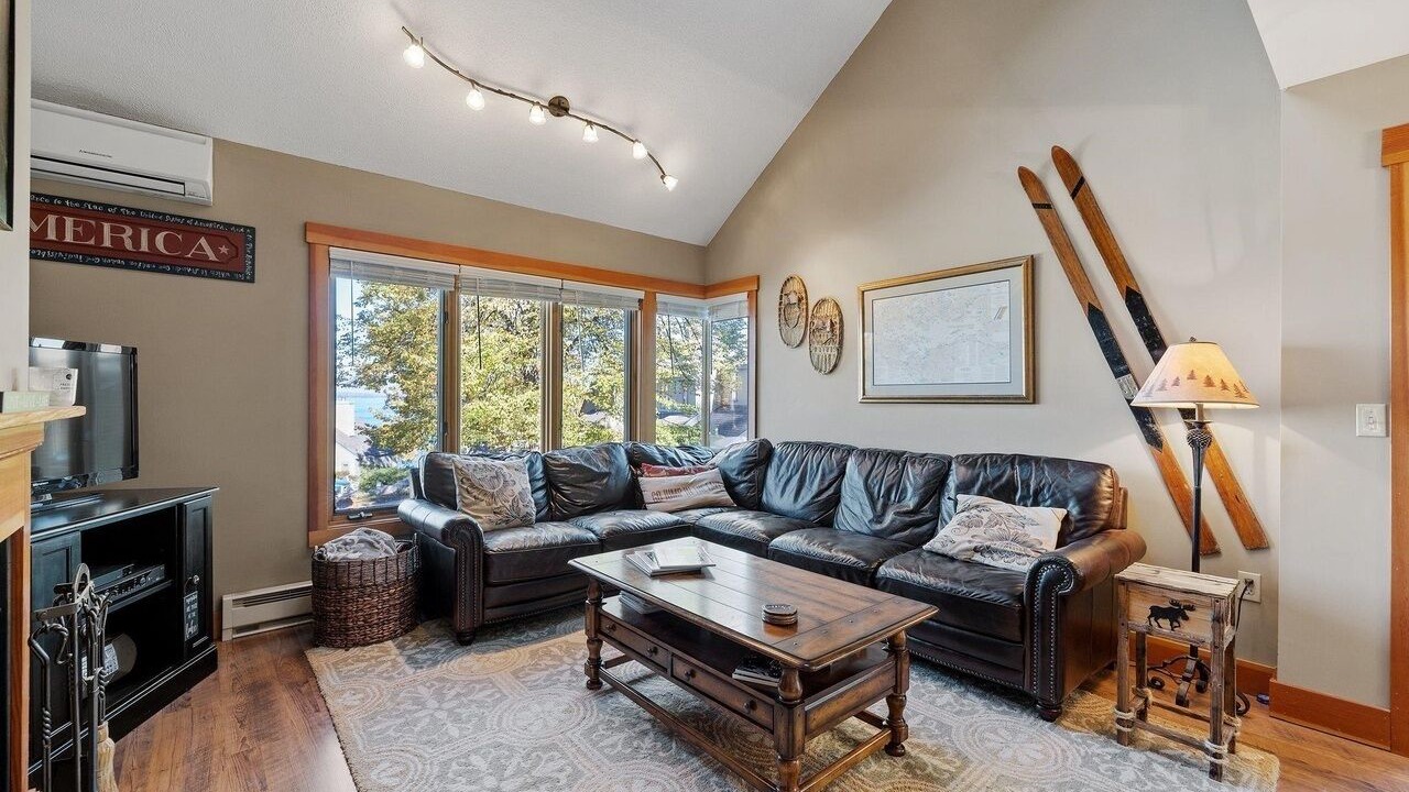 Photo of Livingroom in Gilford