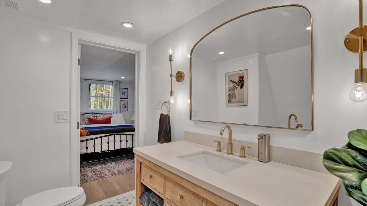 Photo of Bathroom in Berkeley Springs
