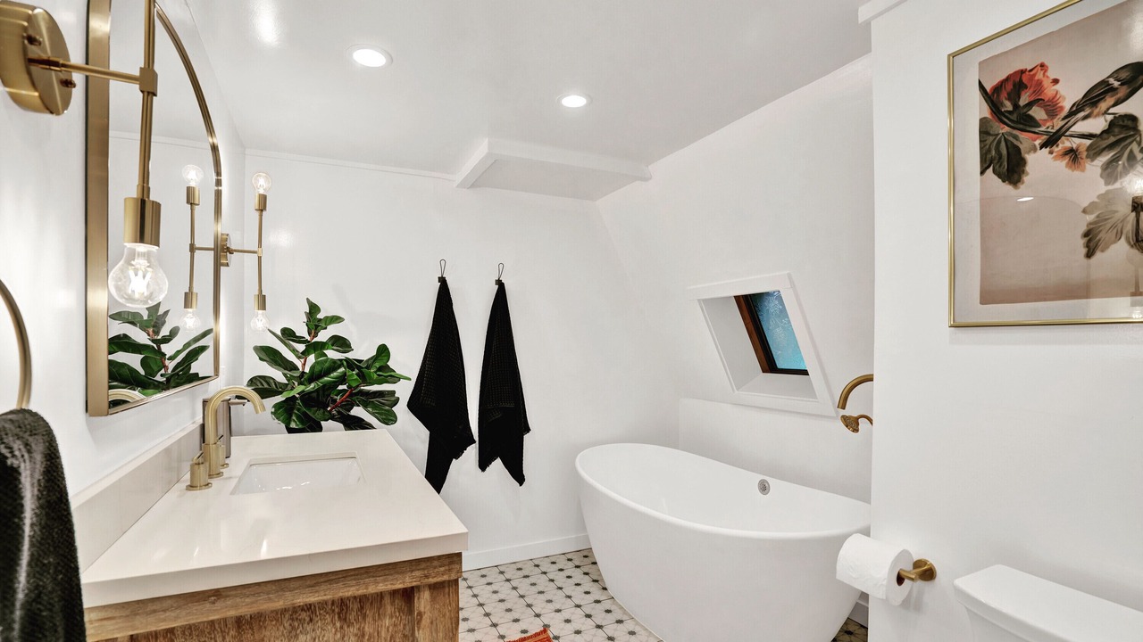 Photo of Bathroom in Berkeley Springs
