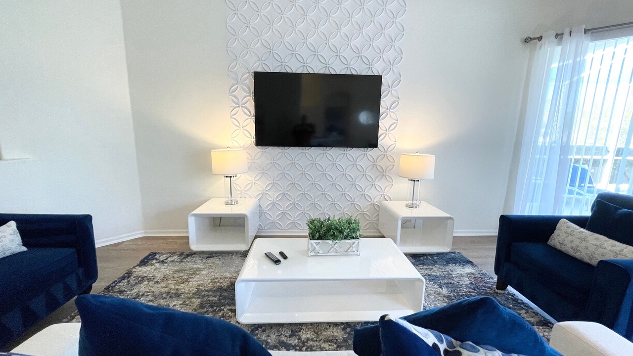 Photo of Livingroom in Tuscan Hills