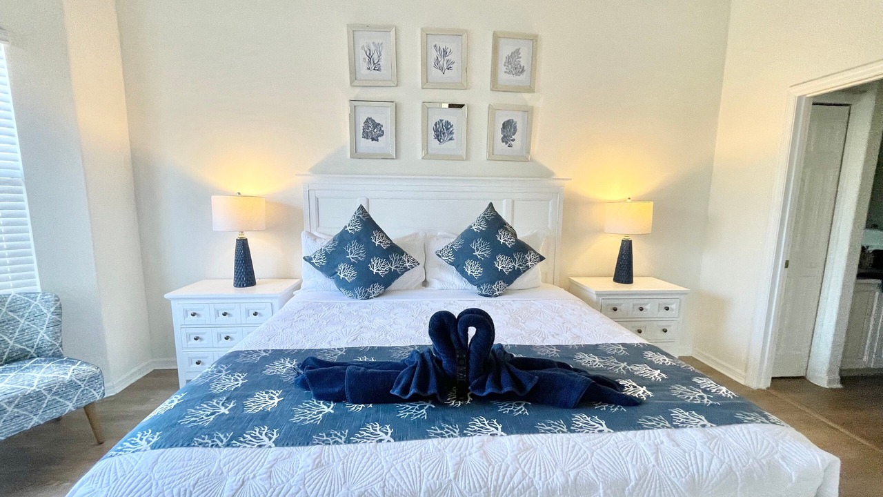 Photo of Bedroom in Tuscan Hills