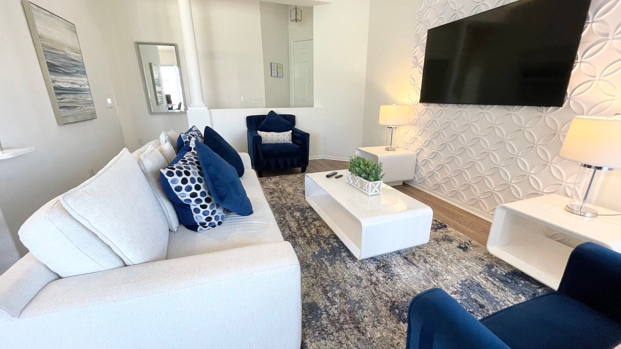 Photo of Livingroom in Tuscan Hills