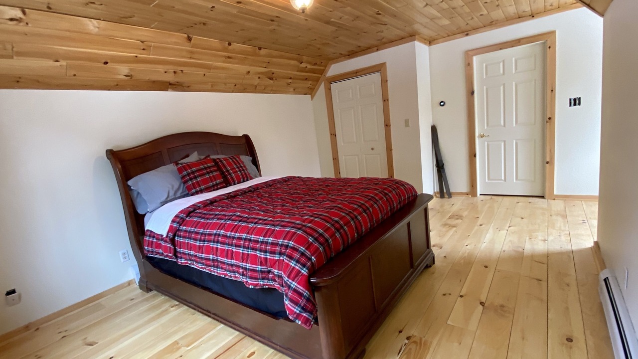 Photo of Bedroom in Lake Pleasant