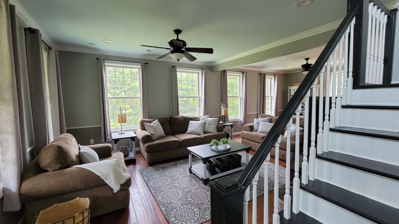 Photo of Livingroom in Cooperstown