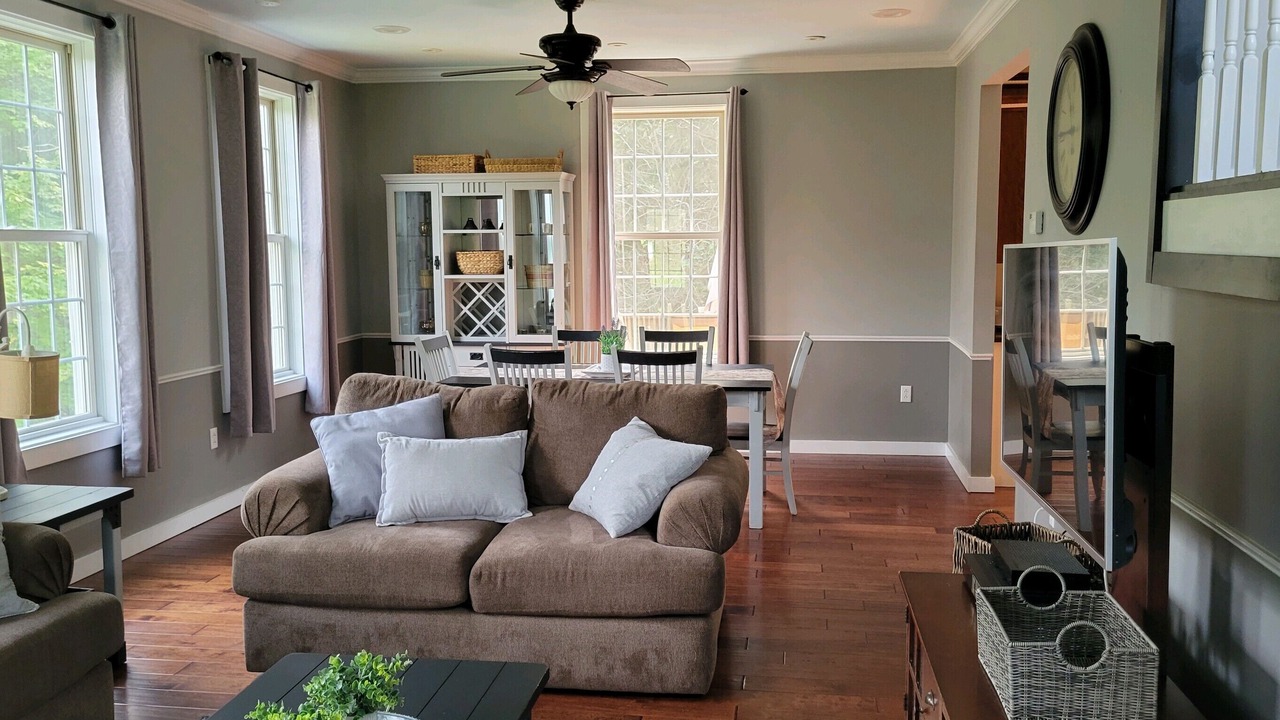Photo of Livingroom in Cooperstown