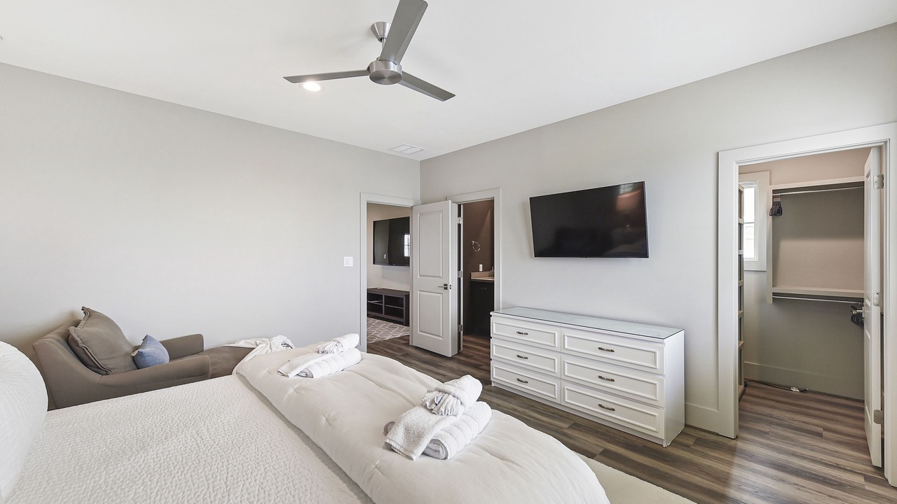 Photo of Bedroom in Red Fish Cove