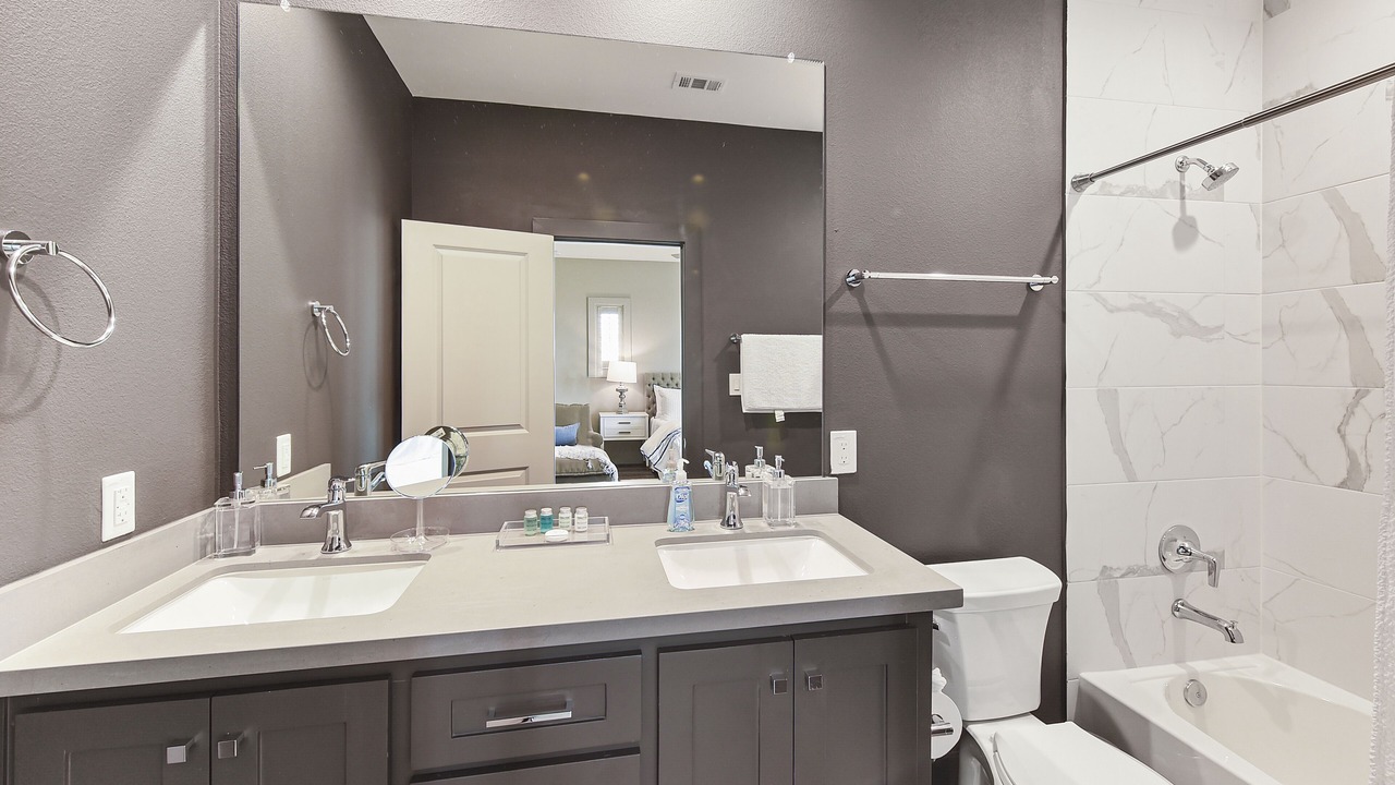 Photo of Bathroom in Red Fish Cove