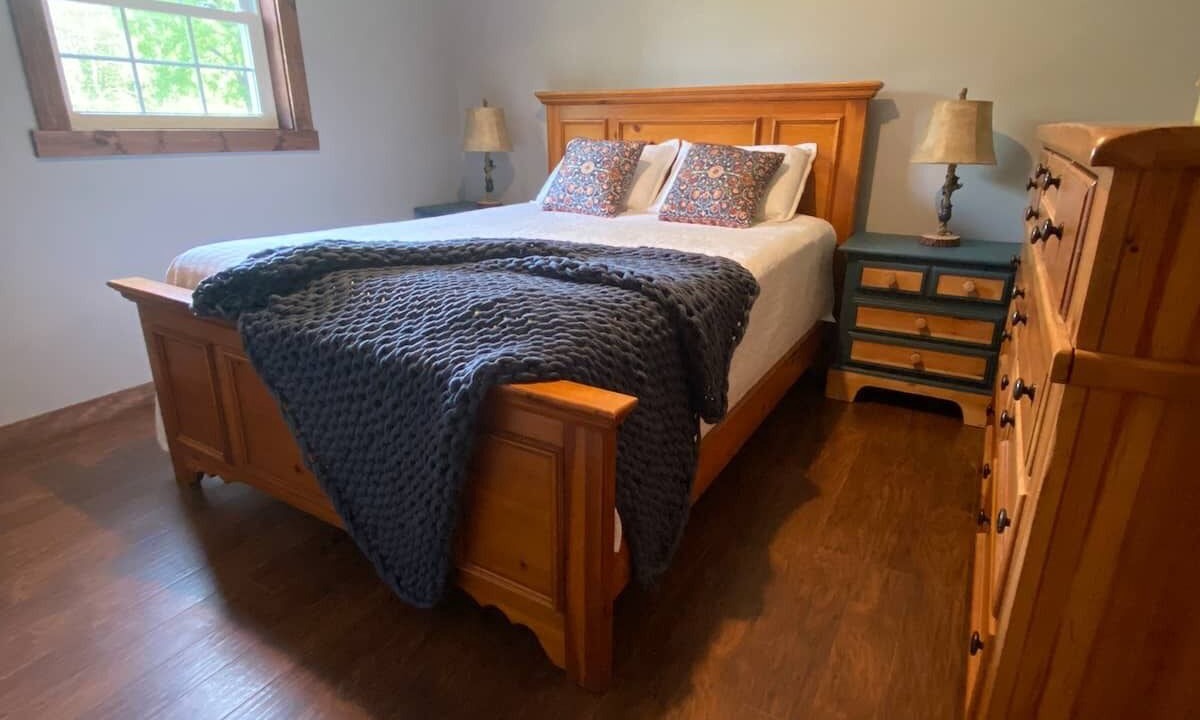 Photo of Bedroom in Honeoye
