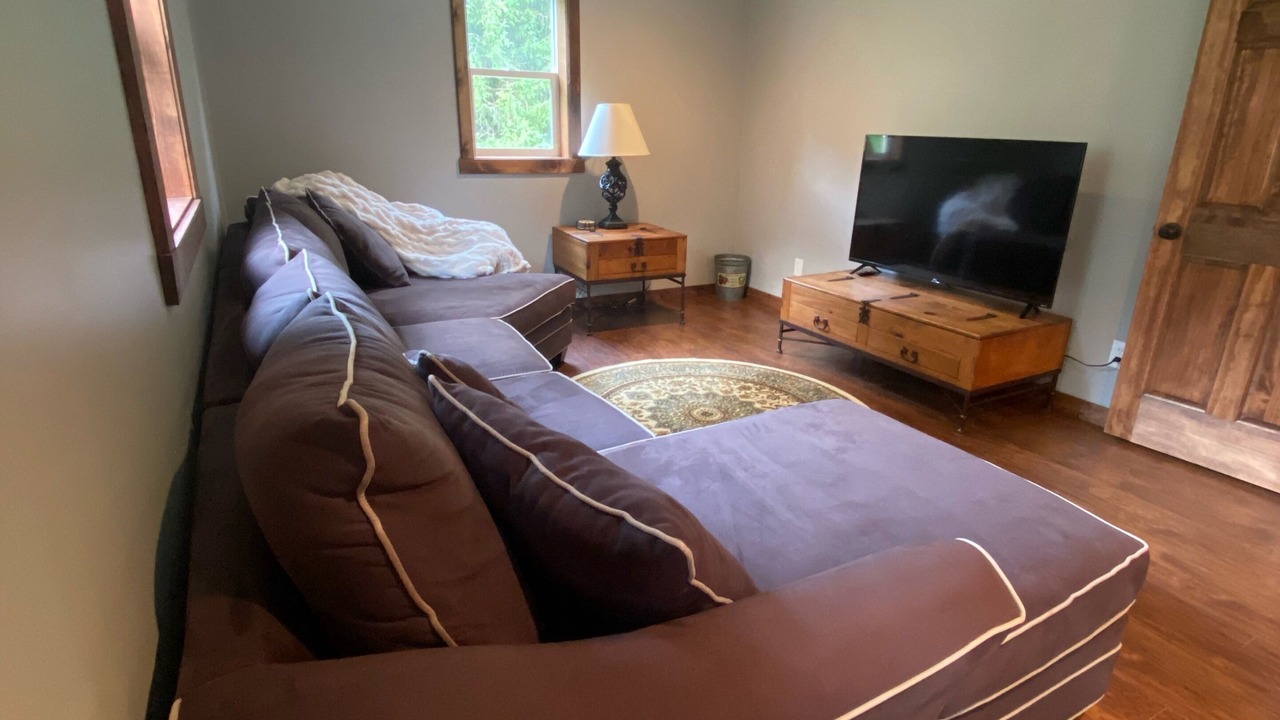 Photo of Livingroom in Honeoye