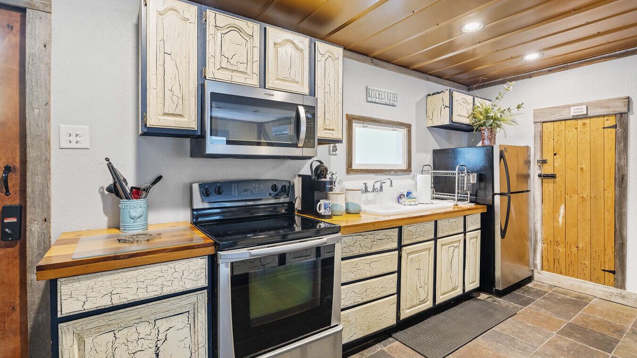 Photo of Kitchen in Stonehouse