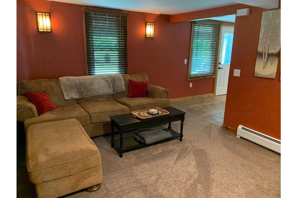 Photo of Livingroom in East Palmyra
