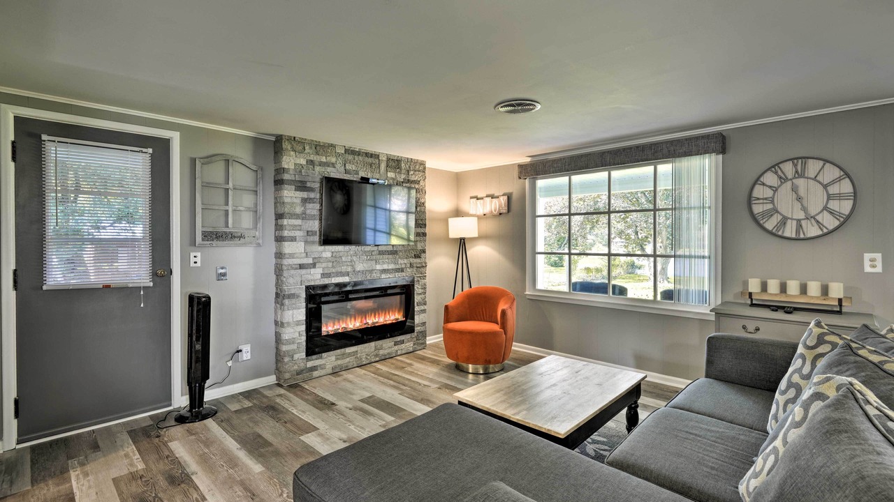 Photo of Bedroom in Homer