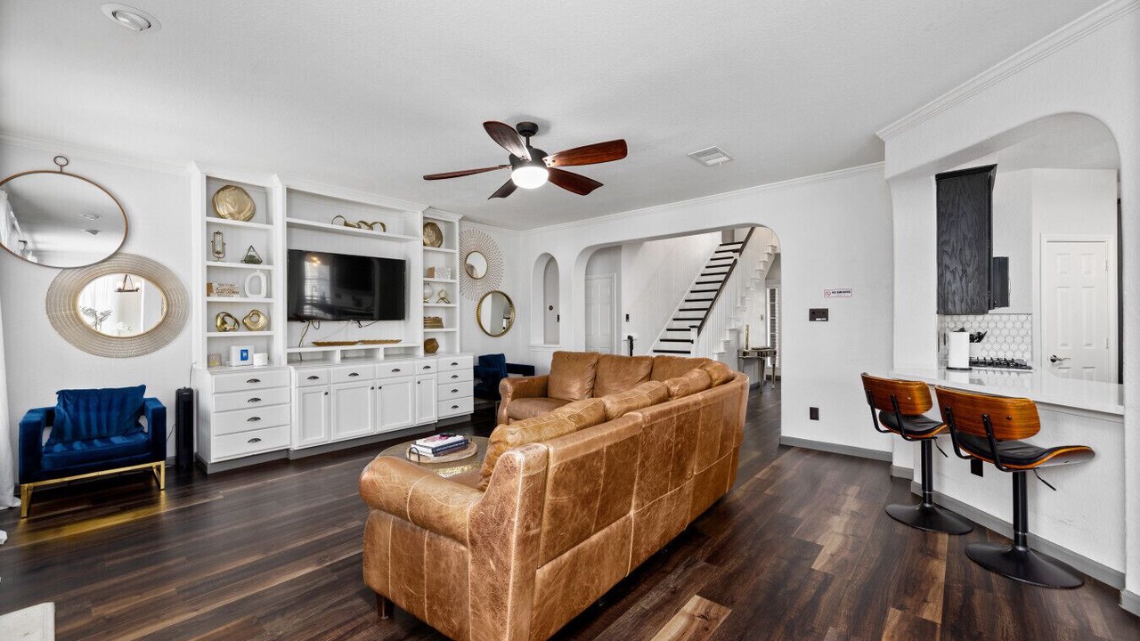 Photo of Livingroom in Cypress