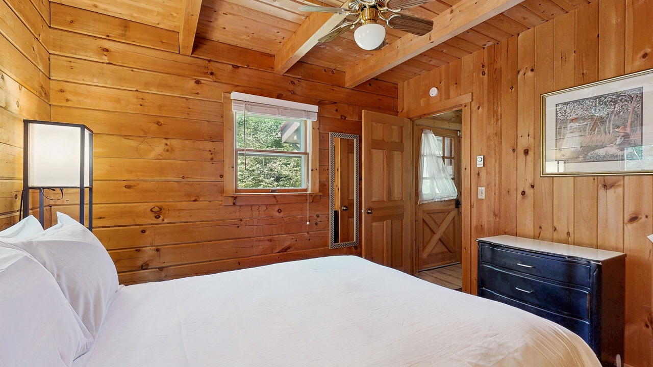 Photo of Bedroom in Easton